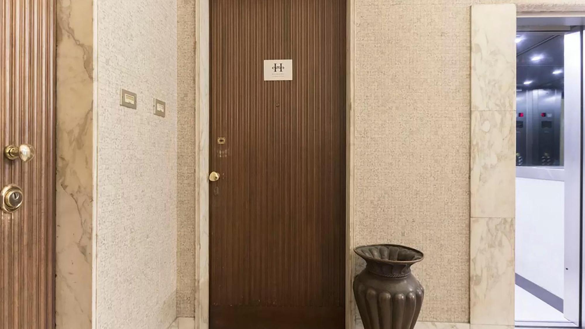 Classbnb - Two Apartments 400 Meters From The Duomo Milão Exterior foto